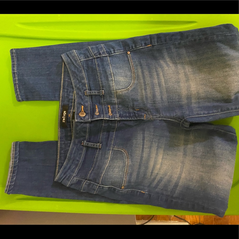 Refugee high waist jeans